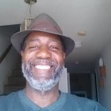 What are the most cost-effective ways to run an RV's air conditioning?