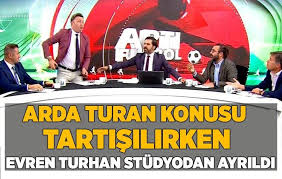 Futbol yorumcuları emre bol ve evren turhan arasında var odası'nda gergin dakikalar yaşandı. Fotomac On Twitter Arda Turan Konusu Tartisilirken Evren Turhan Studyodan Ayrildi A Spor Yorumcusu Evren Turhan Bir Diger A Spor Yorumcusu Emre Bol Ile Galatasarayli Futbolcu Arda Turan Ile Ilgili Yasadigi Tartismanin