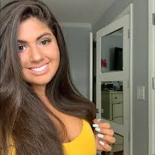 Kathy Deitchman's Instagram, Twitter & Facebook