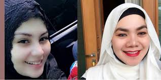 Sarita mengatakan anaknya yang kecil pernah menangis setelah tidak sengaja bertemu dengan jennifer. 5 Foto Masa Muda Sarita Abdul Mukti Lebih Cantik Dari Jedun Dream Co Id