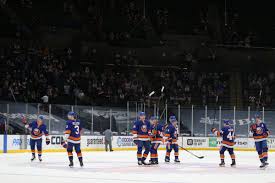 Didn't want to stop this city but i ran out of points. Islanders Revved Up For Increased Capacity At Nassau Coliseum Ahead Of Game 3 Vs Penguins Amnewyork