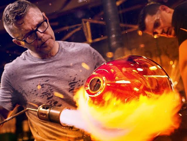 Blown Away', Netflix's New Glassblowing Competition Show, is a Must-Watch