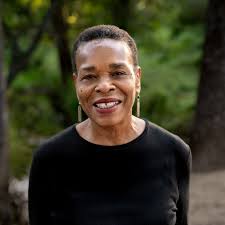 Brenda Renfro's Instagram, Twitter & Facebook