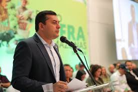 Ao lado de eduardo pazuello, o governador do amazonas, wilson lima, procurou eximir de culpa do governo federal e do própria administração pelo quero agradecer o emprenho de jair bolsonaro. Para Wilson Lima Vinda De Bolsonaro A Manaus Dara A Ele Amplitude De Conhecimentos Sobre A Zfm Portal Zukka Brasil