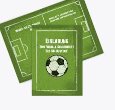 A small rectangle above the man's head illustrates the size of a breadbox for further comparison. Einladung Sommerfest Fussballfeld Selbst Gestalten