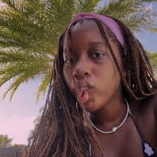 Mary Clare Griffith (@MaryClareGriff)