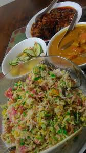 Jika nasi sudah kering, masukkan pewarna yang dicampur air. Resepi Nasi Hujan Panas Guna Beras Biasa Famousresipi Farbuck Com