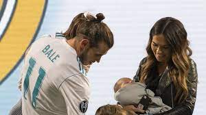 Jun 12, 2021 · gareth bale frau und kinder: Wegen Baby Pic Gareth Bale Ist Sauer Auf Schwiegervater Promiflash De