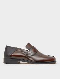 İtalya serie a takımlarından atalanta'da forma giyen 21 yaşındaki willy ta bi, kanser nedeniyle hayatını kaybetti. Maison Margiela Tabi Loafer In Brown Black Voo Store Berlin Worldwide Shipping