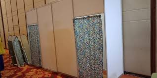 Fitting Room Adalah Suatu Ruangan Tertutup Yang Digunakan Untuk Medical Check Up Ganti Pakaian Ataupun Storage Gudang Penyimpanan Modern Tenda Besar Tenda