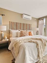 Check out our gardinen wohnzimmer selection for the very best in unique or custom, handmade pieces from our curtains & window treatments shops. Interior Update Die Neuen Vorhang Trends Im Fruhling 2020 Stylight