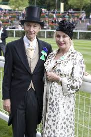 On 14 october 1964, watts married shirley ann shepherd (born 11 september 1938), whom he had met before the band became successful. Oygvydb86cyu M