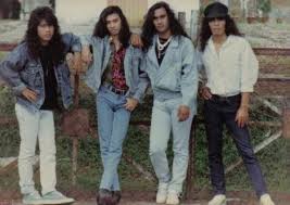 Download kumpulan lagu mp3 spoon malaysia terhits dan via musikenakmp3.blogspot.com. Memoir Muzik Malaya On Twitter Protes Terhadap Salman Rushdie Kumpulan Meditasi Di Era 90an Http T Co Rtlf5ua6bt