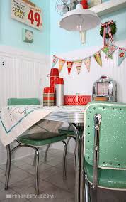 retro kitchen decor by robb restyle