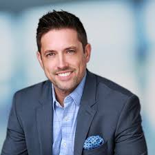 Justin Cowell's Instagram, Twitter & Facebook