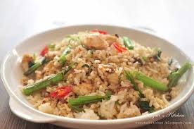 Namun ia menggunakan asam jawa dan belacan sehingganya nasi goreng ini memiliki rasa khas belacan. 15 Resepi Nasi Goreng Terlajak Sedap Macam Di Kedai Listikel Com