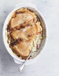 Tartiflette Au Chou Fleur Pour 4 Personnes Recettes Elle A Table Recette Recettes De Cuisine Tartiflette Recette