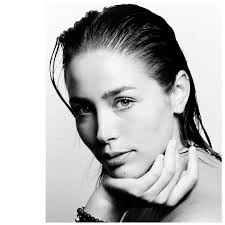 She's a gem. #5dmarkiii #blackandwhite #photography