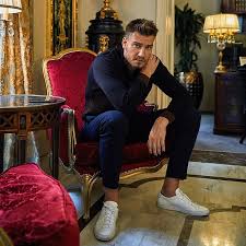 In 4th august 2004, he joined arsenal, the english club. Former Arsenal Striker Nicklas Bendtner Reveals He Once Gambled Away 400 000 In 90 Minutes Daily Mail Online