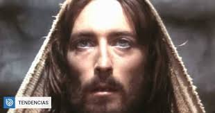 Los discípulos sentían deseos de conocer el tiempo exacto de la revelación del reino de dios; La Tradicion No Muere Tvn Confirma Emision De Jesus De Nazareth En Viernes Santo Tv Y Espectaculo Biobiochile