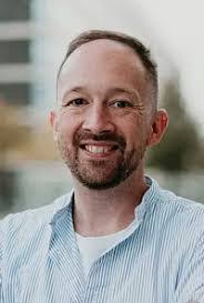 Alan Moyer's Instagram, Twitter & Facebook