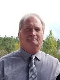 Lee Grimes's Instagram, Twitter & Facebook