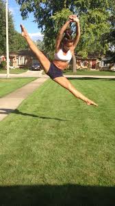 Pin By Rhyan On Dance Dance Photography Dance Photography Poses Contemporary Dance