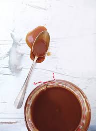 Pot De Caramel A La Vanille Et A La Cannelle Ricardo Recipe Cinnamon Caramel Caramel Recipes