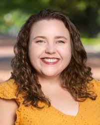 Alexis Barham's Instagram, Twitter & Facebook