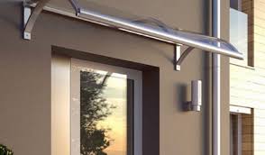 Gli scalini bagnati diventano trova le migliori soluzioni per l'arredamento della tua casa a prezzi imbattibili! Pensilina Da Esterno Quale Modello Scegliere Guida Con Foto E Prezzi