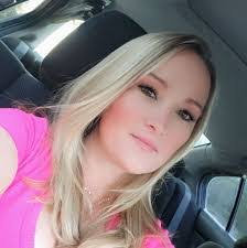 Victoria Mccormack's Instagram, Twitter & Facebook