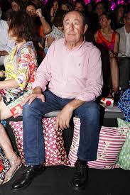 Luis miguel rodriguez plays the position forward, is 36 years old and 167cm tall, weights 71kg. Luis Miguel Novio De Agatha Ruiz De La Prada Besos Con Una Ex De Kiko Rivera