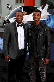 Élvezze az agoda.hu legjobb ajánlatait. Chris Tucker Shares Photo With His Tall Son Destin Revealing Their Striking Resemblance