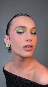 Sparkly Lime Green Eyeshadow