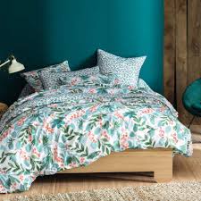 Une couette imprimée se révèle donc être la solution idéale pour. Linge De Lit Fleurs D Eau Francoise Saget