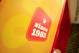 Jan Burger جان برجر No Twitter جان برجر قصة بدأت عام 1985م جدة شارع حراء مطعم برجر جان برجر Http T Co Xo3i0yis