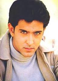 Hrithik roshan fanclub kolkata on instagram: Desi Fashion Af On Twitter Young Hrithik Roshan Http T Co 3mneyscvnt