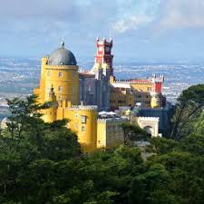 Helpful Tips For Navigating Visiting Sintra Palacio Nacional Portugal Tourist Day Trips From Lisbon Lisbon Tours