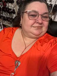 I'm so grateful for my husband and family, who are incredibly supportive of  my endeavors, tolerating the constant live sessions, jewelry displays,  photo shoots, and furniture rearrangements, and I'm thankful for Paparazzi,