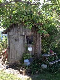 Cabane Avec Images Idees Jardin Jardins Jardin Rustique