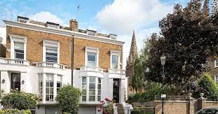 This has led to the real estate market booming in recent decades, with prices for chelsea apartments for sale constantly. See Houses And Flats From The Top Agents In Chelsea And Get Contact Details For Enquiries Browse A Range Of P London House London Real Estate London Townhouse
