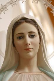 Nossa Senhora Rainha da Paz.