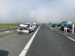 Un accident in lant a avut loc pe autostrada soarelui, sensul de mers spre constanta. Ctftlb28gk6gsm
