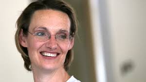 Albion woman moves past car crash with new home