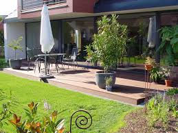 Der umzug in den neuen garten gab kathrin kock die möglichkeit ihren garten wie. Terrasse Und Garten