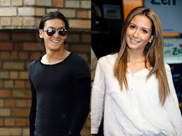 Four seasons hotel'in geceliği 9 bin liralık kral dairesinde konaklayan özil, eğlence için de kesenin ağzını açmıştı. Ist Mesut Ozil In Mandy Capristo Verliebt Web De
