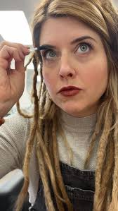 @fullbrow Clear Brow Gel $16 eye lift 😆 We just restocked. Get it while  it’s hot 🔥!