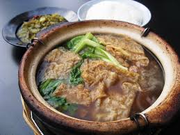 Bak kut teh may not be a famous penang hawker food but truly let me tell you, it is one of the favourite food the locals have enjoyed for the last several decades. Pork Rib Sticking Bak Kut Teh Adventures Of A Greedy Girl