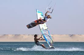 Comment bien exécuter et progresser sur les mouvements de gainage en planches sans faire plus de mal que de bien? Ou Loger A Dakhla Pour La Planche A Voile Dakhla Kitesurf Hotels