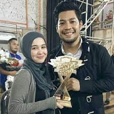 Saya sudah tahu siapa kamal yang sebenarnya katanya dalam temubual tersebut. Emma Maembong Dan Kamal Adli Fans Beitrage Facebook